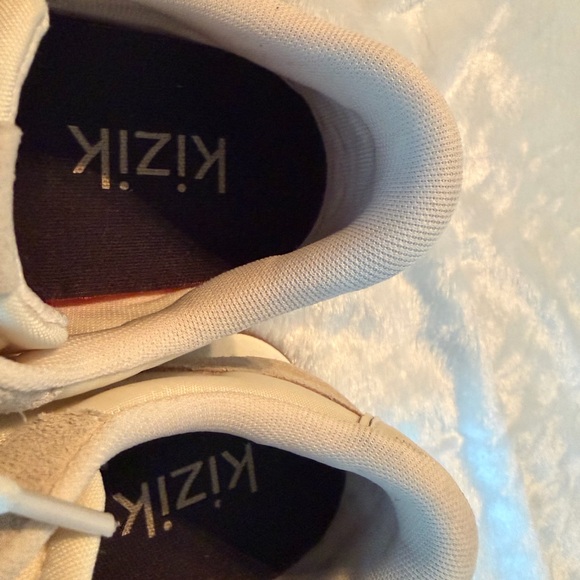 Women's Kizik Slip on Sneakers - Picture 10 of 11